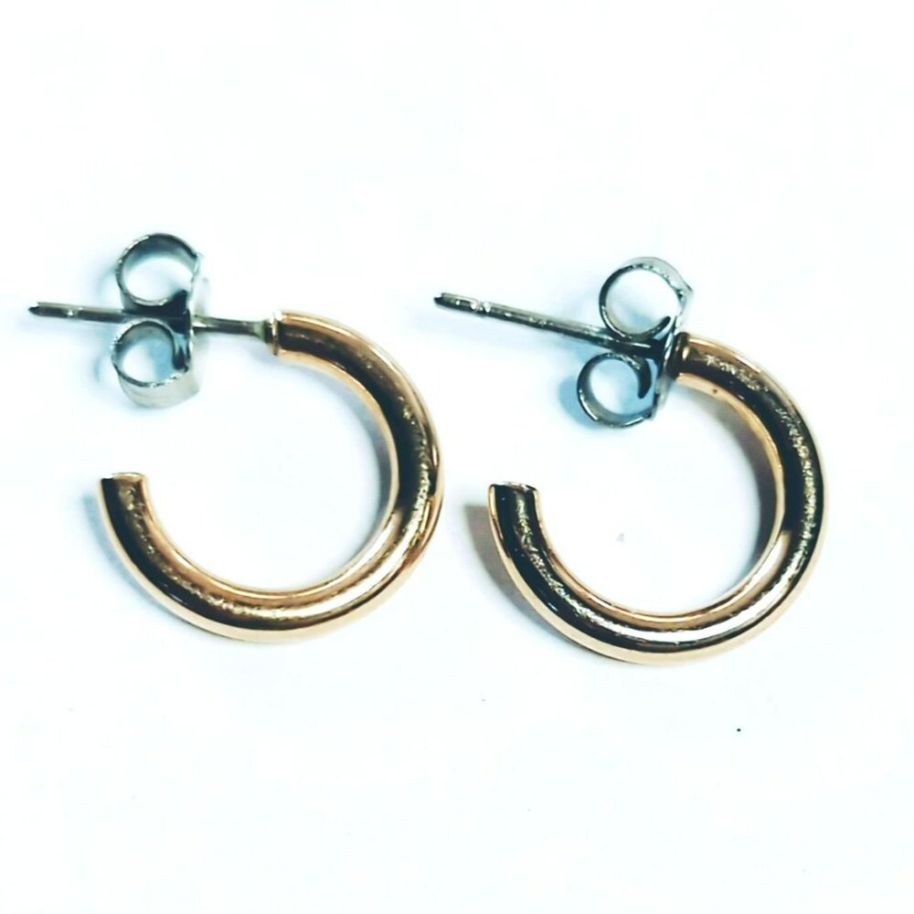 Vintage Gold-Tone Small Hoop Earrings